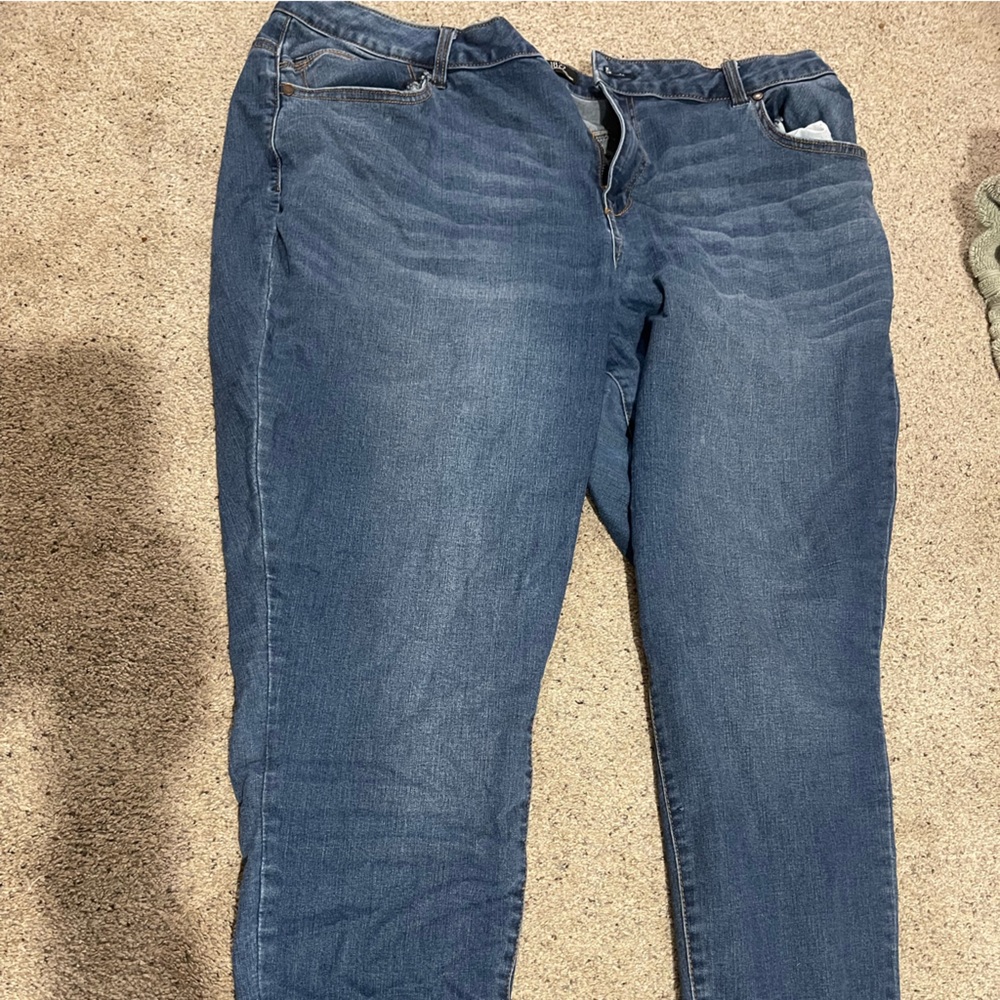 Blue skinny jeans